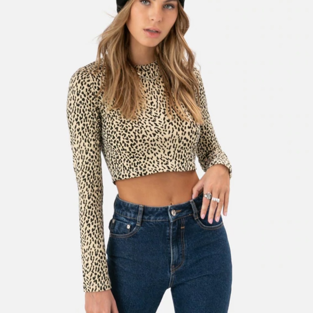 Adika crop top